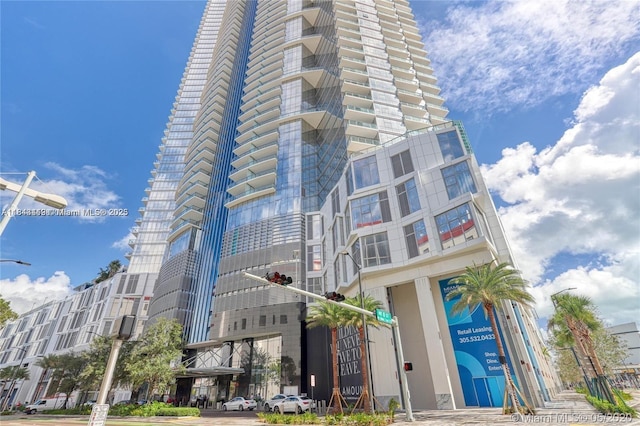 851 NE 1st Ave Unit 3205, Miami, FL 33132 - photo 29