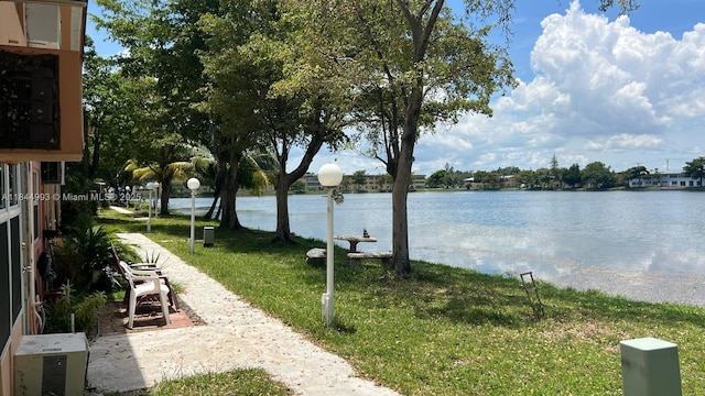 19080 NE 3rd Ct Unit 307, Miami, FL 33179 - photo 1