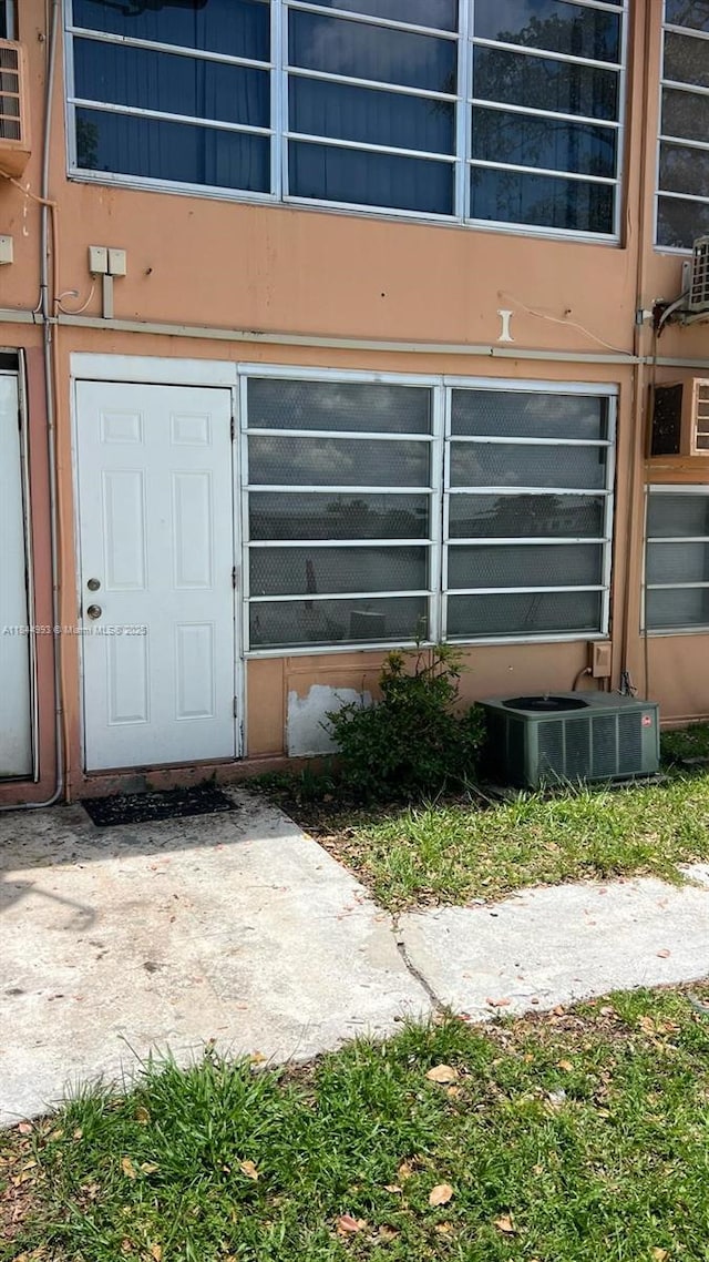 19080 NE 3rd Ct Unit 307, Miami, FL 33179 - photo 13