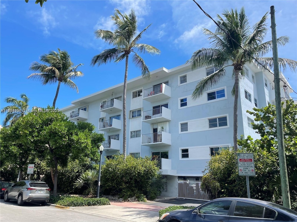 221 Meridian Ave Unit 309, Miami Beach, FL 33139 - photo 1