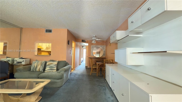 9121 Sunrise Lakes Blvd Unit 210, Sunrise, FL 33322 - photo 4