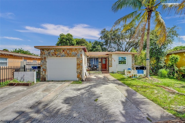 579 NW 119th St, Miami, FL 33168 - photo 1