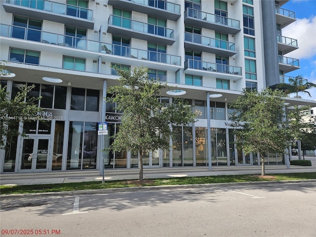 3900 Biscayne Blvd Unit N-815, Miami, FL 33137 - photo 1