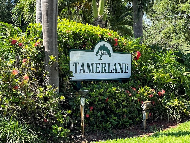 3327 Oak Dr, Hollywood, FL 33021 - photo 2
