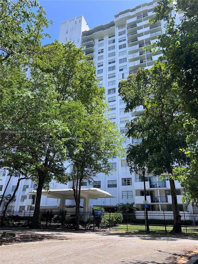2780 NE 183rd St Unit 1714, Aventura, FL 33160 - photo 2
