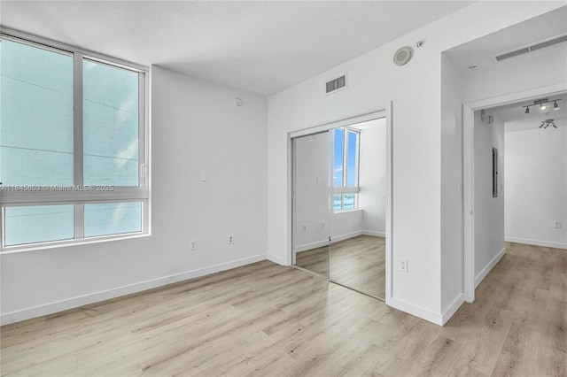 1900 N Bayshore Dr Unit 2003, Miami, FL 33132 - photo 17