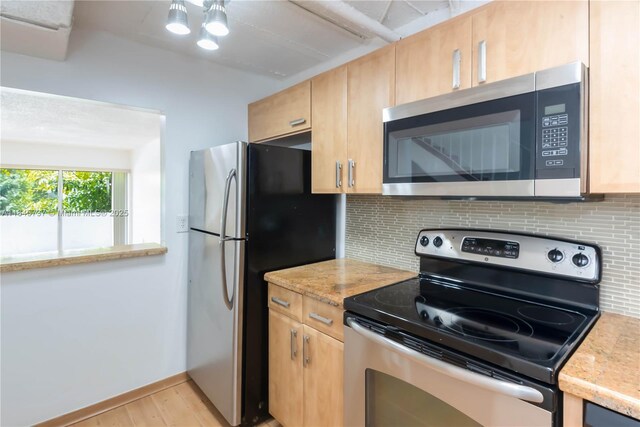 9365 Fontainebleau Blvd Unit E209, Miami, FL 33172 - photo 5