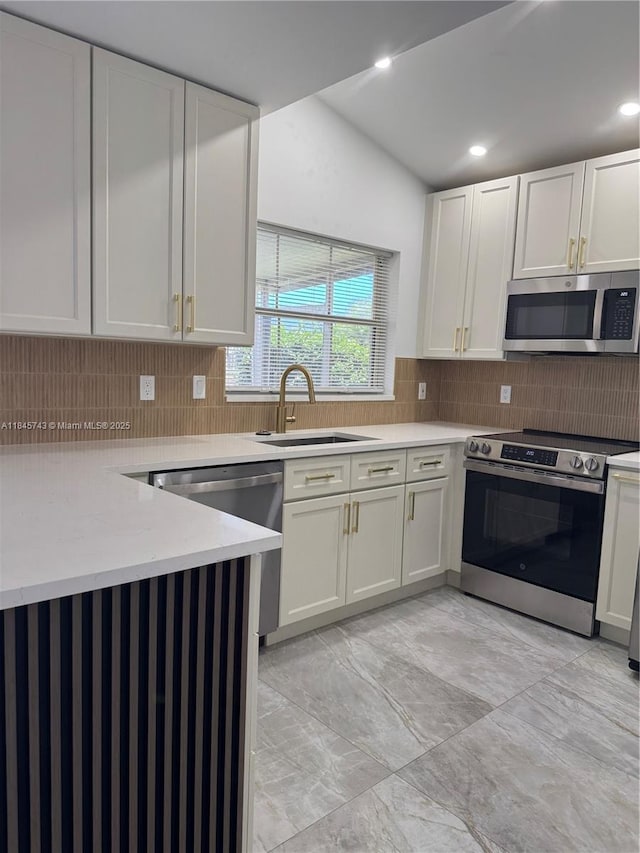 1090 SE 6th Ave, Dania Beach, FL 33004 - photo 9