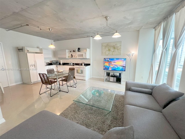 690 SW 1st Ct Unit 1032, Miami, FL 33130 - photo 5