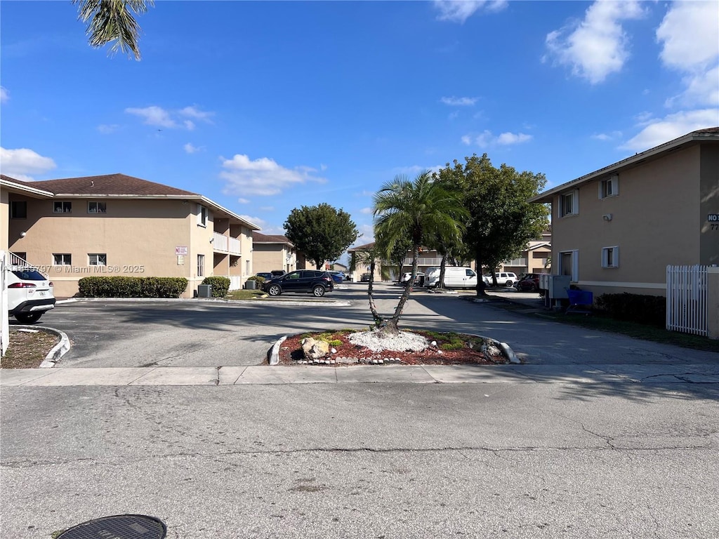 7865 W 30th Ct Unit H-206, Hialeah, FL 33018 - photo 3