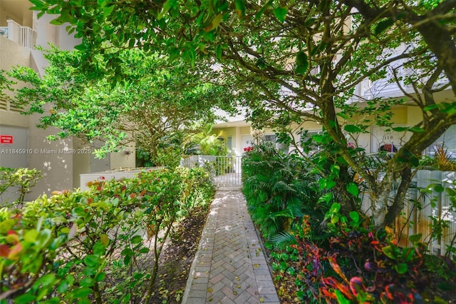 3500 Oaks Clubhouse Dr Unit 109, Pompano Beach, FL 33069 - photo 32