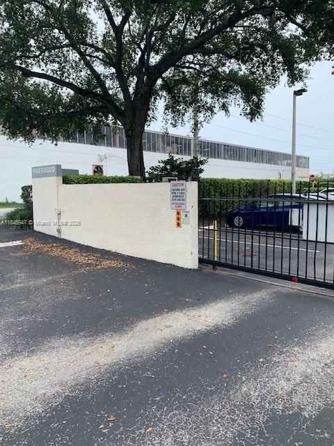 19460 NE 26th Ave Unit 12B, Miami, FL 33180 - photo 45