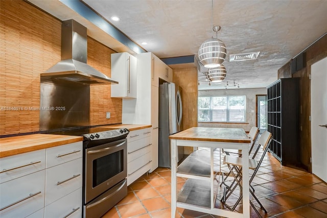 1715 NE 142nd St, North Miami, FL 33181 - photo 9