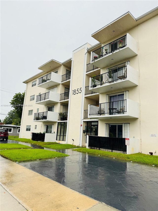 1855 Plunkett St Unit 310, Hollywood, FL 33020 - photo 1