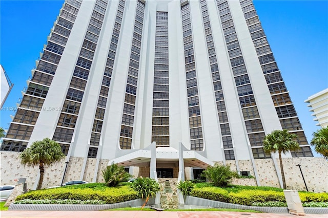 5500 Collins Ave Unit 1502, Miami Beach, FL 33140 - photo 78