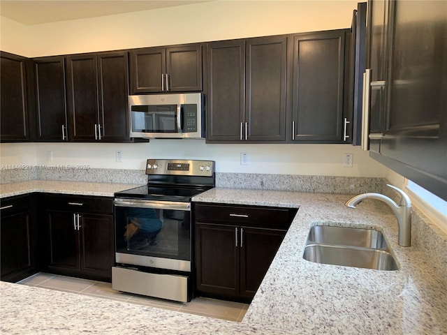 3523 W 105th Pl, Hialeah, FL 33018 - photo 4
