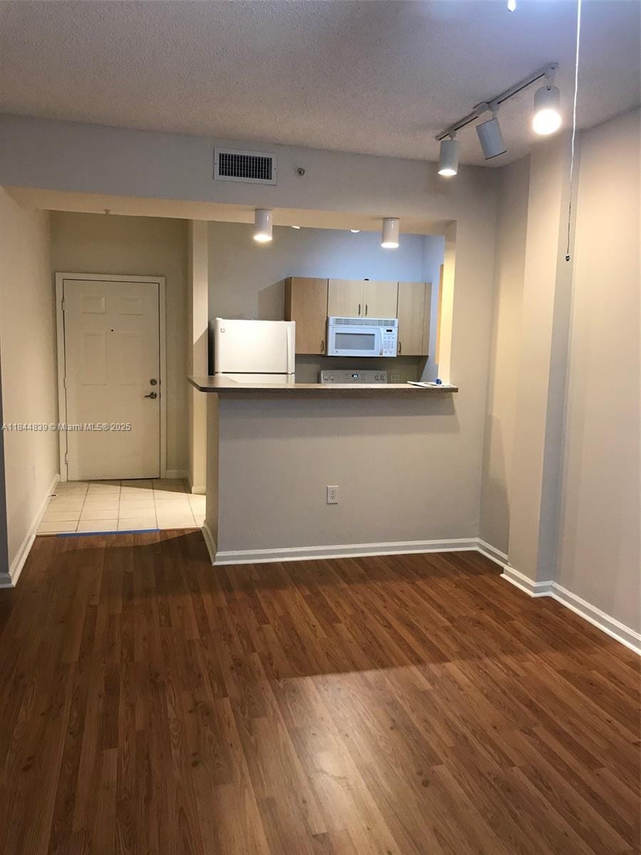 533 NE 3rd Ave Unit 311, Fort Lauderdale, FL 33301 - photo 1