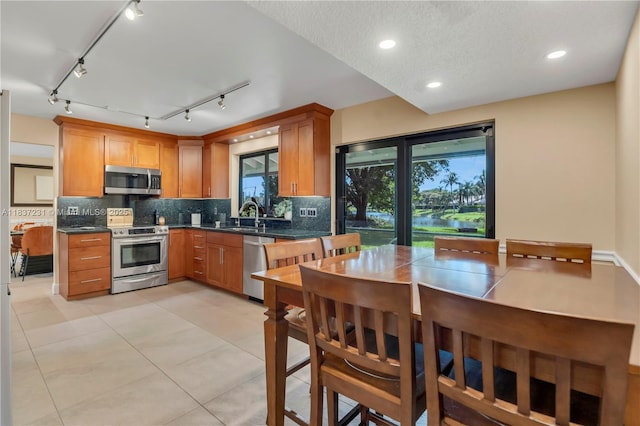 6421 Falconsgate Ave, Davie, FL 33331 - photo 4