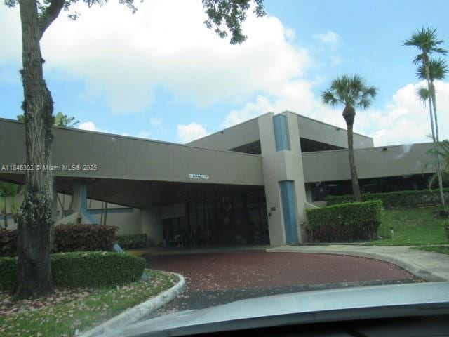 900 Colony Point Cir Unit 106, Pembroke Pines, FL 33026 - photo 24