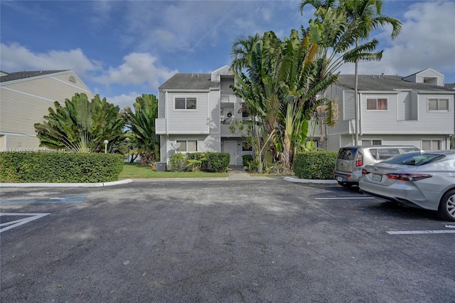 3453 NW 44th St Unit 107, Oakland Park, FL 33309 - photo 2
