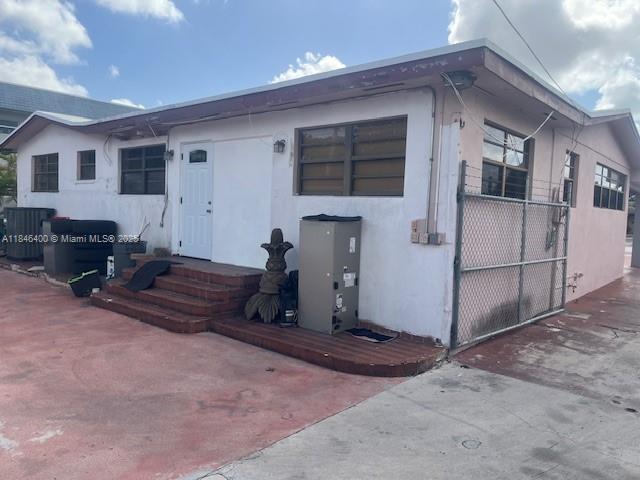 45 W 37th St, Hialeah, FL 33012 - photo 24