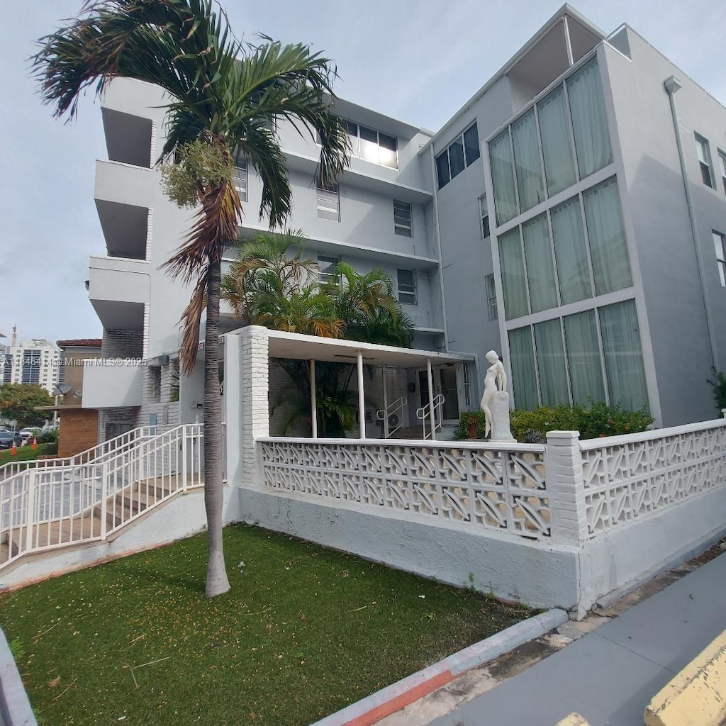6767 Indian Creek Dr Unit 3B, Miami Beach, FL 33141 - photo 1