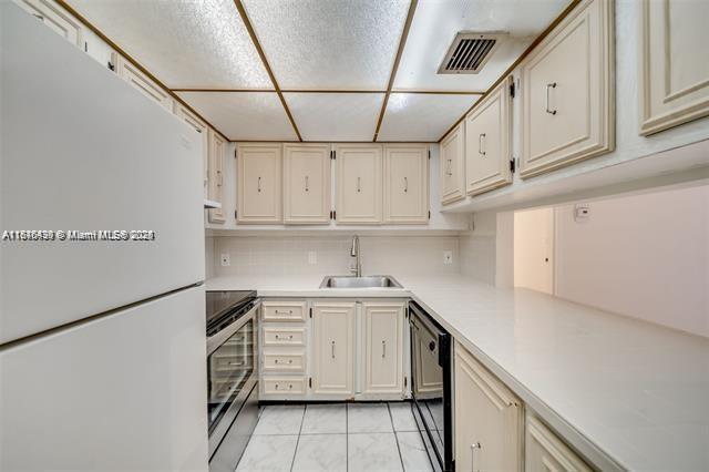 4848 NW 24th Ct Unit 230, Lauderdale Lakes, FL 33313 - photo 6