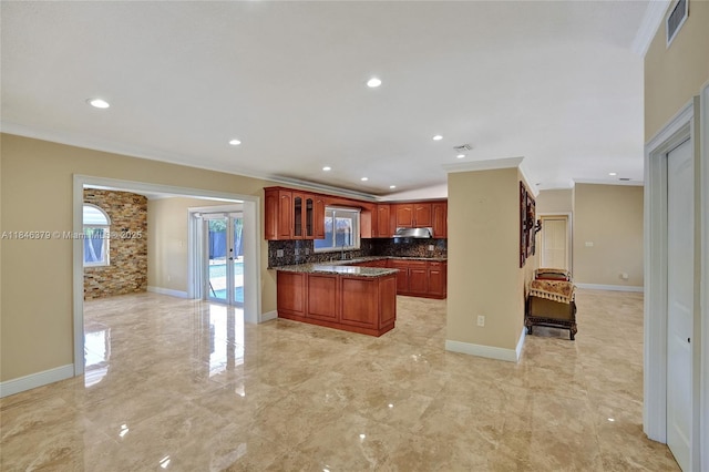 7135 N Augusta Dr, Hialeah, FL 33015 - photo 11