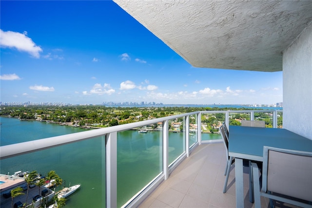 5900 Collins Ave Unit 1701, Miami Beach, FL 33140 - photo 2