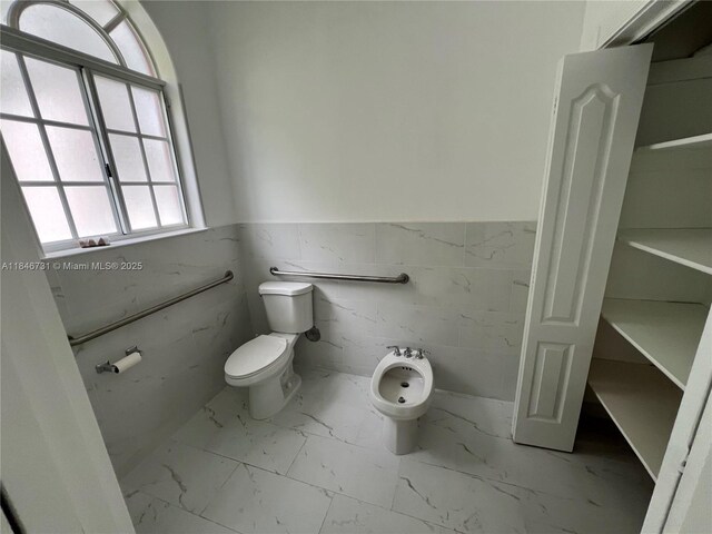 8455 NW 169th Ter, Miami Lakes, FL 33016 - photo 15