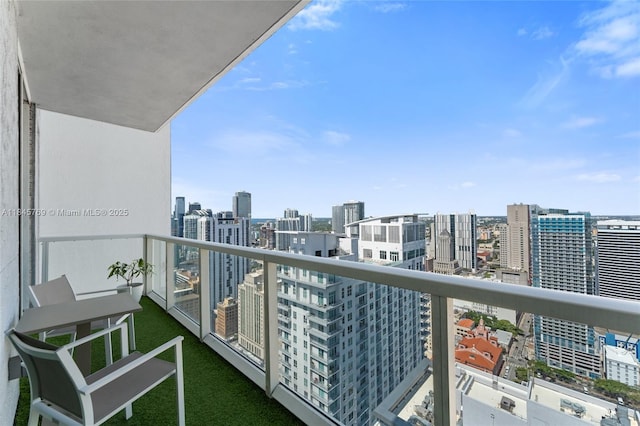 253 NE 2nd St Unit 4304, Miami, FL 33132 - photo 1
