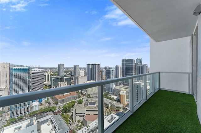 253 NE 2nd St Unit 4304, Miami, FL 33132 - photo 2