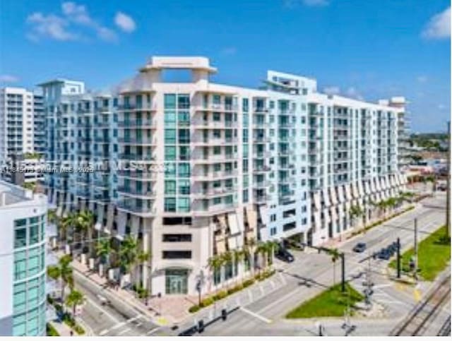 140 S Dixie Hwy Unit 704, Hollywood, FL 33020 - photo 1
