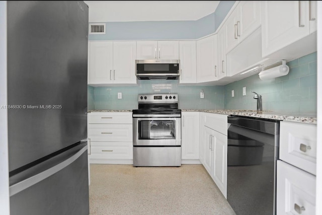 4512 Seagrape Dr, Lauderdale By The Sea, FL 33308 - photo 16
