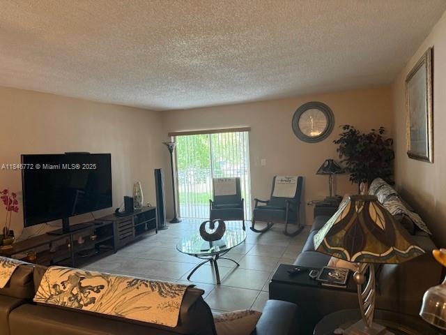 9357 Fontainebleau Blvd Unit D210, Miami, FL 33172 - photo 2