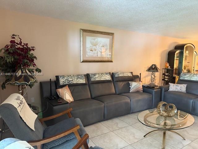 9357 Fontainebleau Blvd Unit D210, Miami, FL 33172 - photo 8