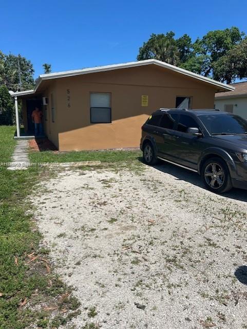 526 NW 15th Ter, Fort Lauderdale, FL 33311 - photo 1