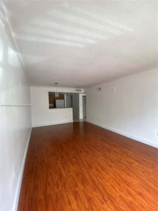 13920 Lake Placid Ct Unit B15, Miami Lakes, FL 33014 - photo 2