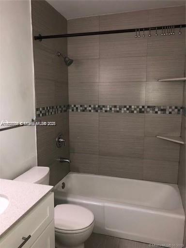 13920 Lake Placid Ct Unit B15, Miami Lakes, FL 33014 - photo 7