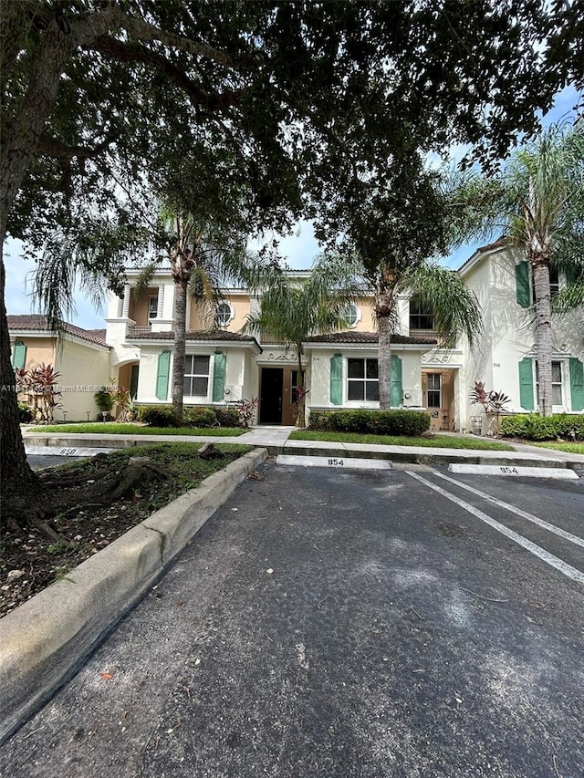 954 NE 42nd Ter, Homestead, FL 33033 - photo 1
