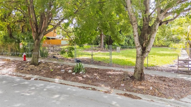 184 E 4th St, Hialeah, FL 33010 - photo 4