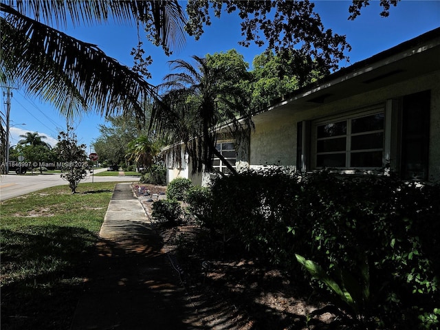1655 N 50th Ave, Hollywood, FL 33021 - photo 27