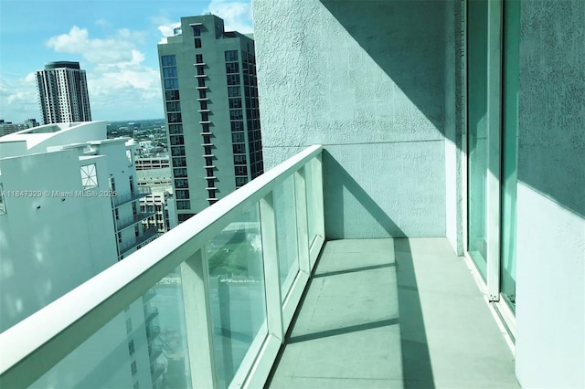 253 NE 2nd St Unit 2706, Miami, FL 33132 - photo 2
