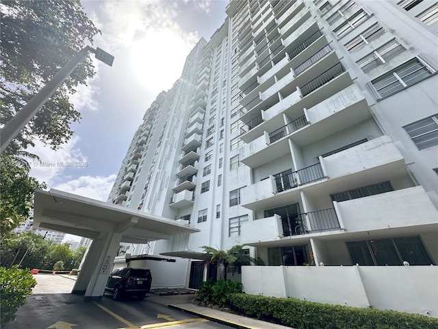 2780 NE 183rd St Unit 717, Aventura, FL 33160 - photo 3