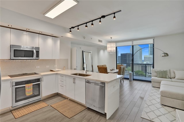 999 SW 1st Ave Unit 1402, Miami, FL 33130 - photo 1