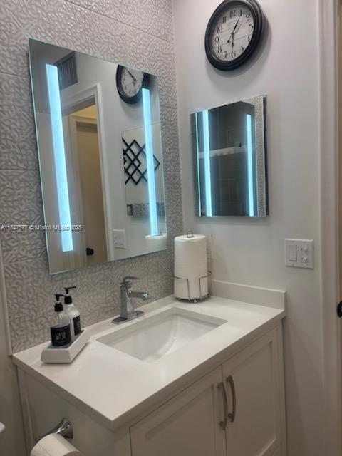 10872 Lake Front Pl, Boca Raton, FL 33498 - photo 37