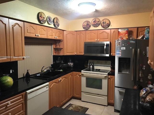 3600 E Shore Rd, Miramar, FL 33023 - photo 2