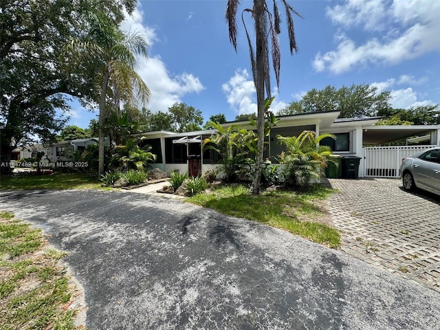 520 NE 137th St, North Miami, FL 33161 - photo 2