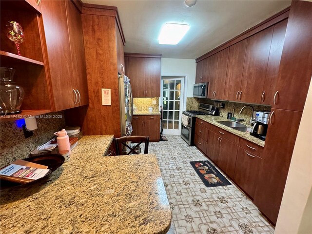 520 NE 137th St, North Miami, FL 33161 - photo 6