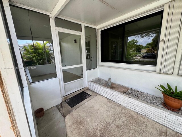 520 NE 137th St, North Miami, FL 33161 - photo 31